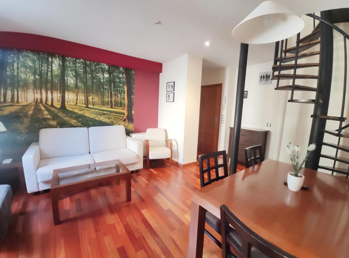 Apartamento Montes De Villanua Exterior photo